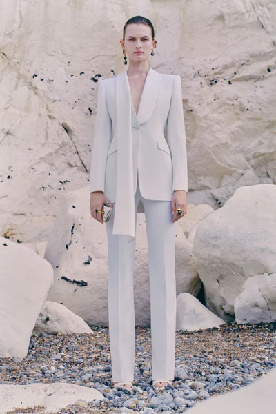 Look 18